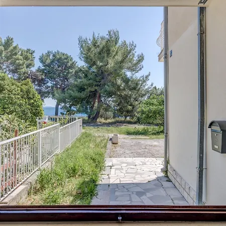 Apartamento Beachfront Drazen, With Garden And Parking *
