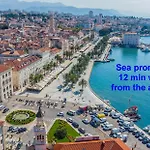 Beachfront Drazen, With Garden And Parking * سبليت