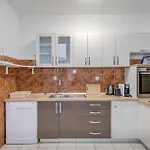 شقة Beachfront Drazen, With Garden And Parking *