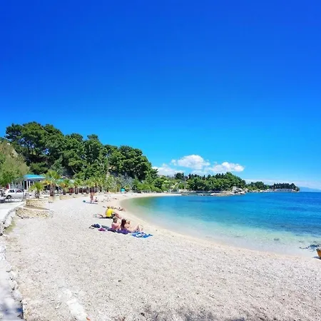 Beachfront Drazen, With Garden And Parking Apartament