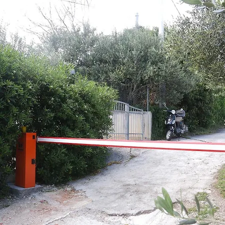 Apartman Beachfront Drazen, With Garden And Parking